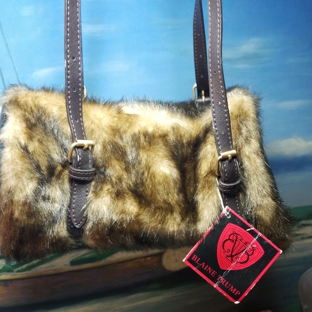 Blaine Trump small handbag